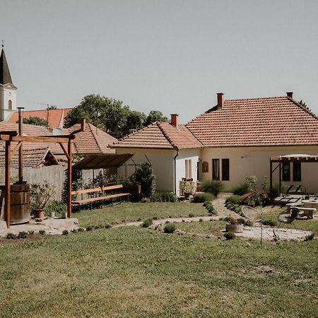 Apartamento Madaras ház Tard Exterior foto